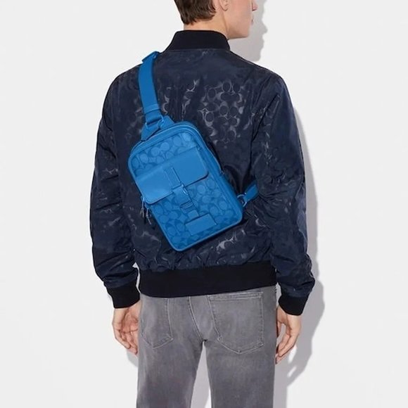 COACH Track Pack In Signature Canvas C9838 - Picture 9 of 9